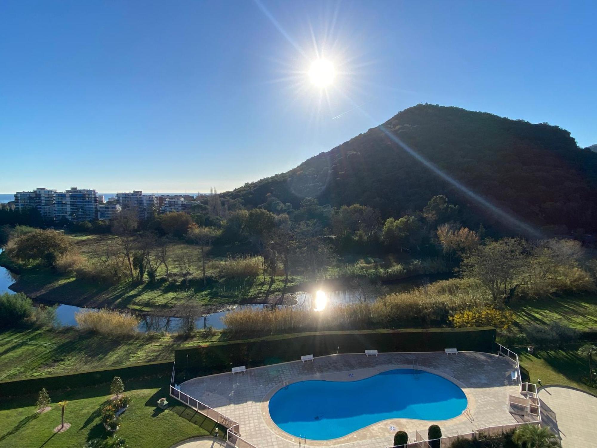 Appartement Luxe Vue Mer Et Collines Avec Piscine Mandelieu Εξωτερικό φωτογραφία